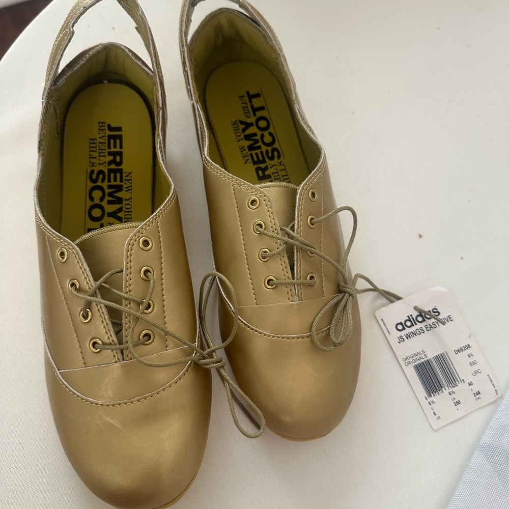 JEREMY SCOTT - ADIDAS Collab Women’s Lace-Up Wing Detail Flat - Tan - Picture 4 of 4